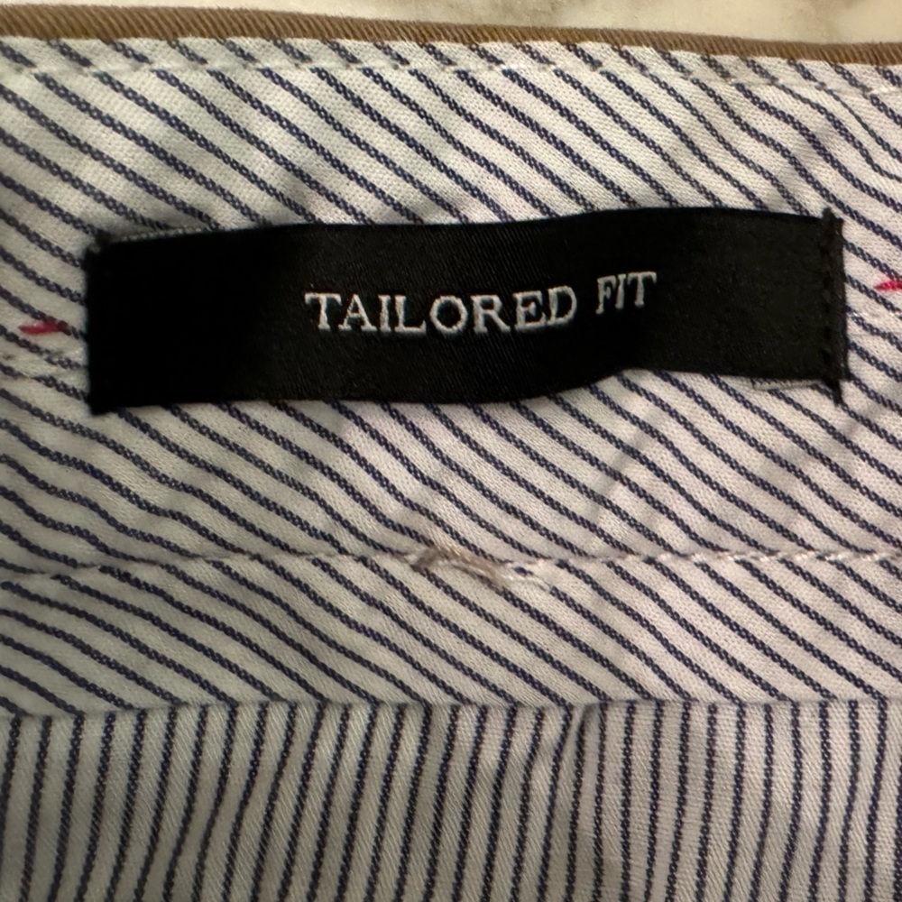 NWT The Men’s Store at Bloomingdale’s Tailored Fit Chino Pants 36W x 32L Brown - Picture 8 of 12